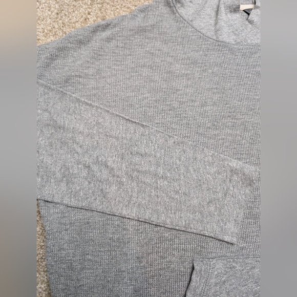 Eddie Bauer Hood - Picture 2 of 12